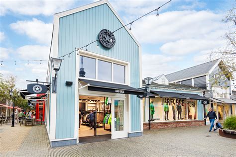 AirForce Outlet, Batavia Stad Amsterdam Fashion Outlet — .